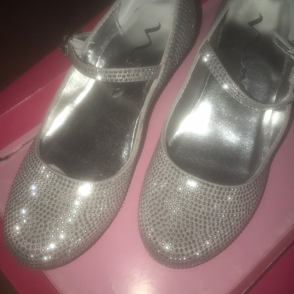 Silver formal /casual rhinestone Mary Jane